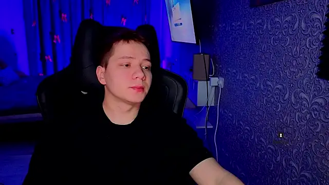 Snapshot of Karl_Night_ chatting on 03/01/26, 04:31 Karl Night online show from 03/01/26, 04:31