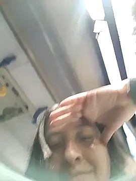 MaskedLatinaX online show from 04/01/26, 03:42