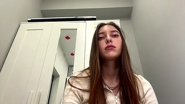 selena favn online show from 03/02/26, 07:15