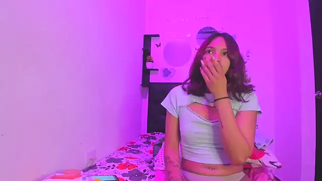 sapphire brown20 online show from 04/17/26, 03:31