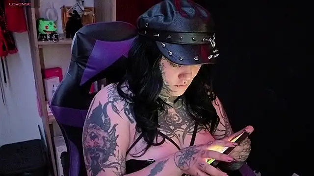 aradia 66 online show from 07/25/26, 04:54