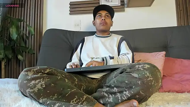 Noha  scott online show from 03/19/26, 02:21