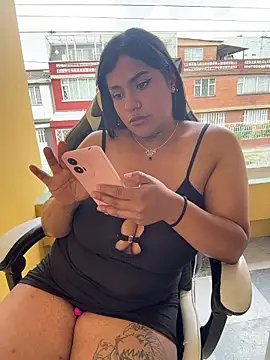 Nahomy firee online show from 03/07/26, 05:54