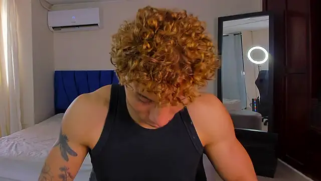 Snapshot of adam_smiith1 chatting on 03/02/26, 01:40 adam smiith1 online show from 03/02/26, 01:40