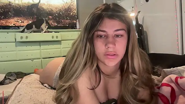 TheLexiLuvvr online show from 02/24/26, 10:19