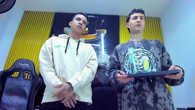 Snapshot of angel_boy_xxx chatting on 03/02/26, 01:40 angel boy xxx online show from 03/02/26, 01:40