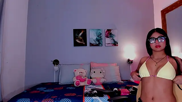 KimTaylorW online show from 05/13/26, 02:31