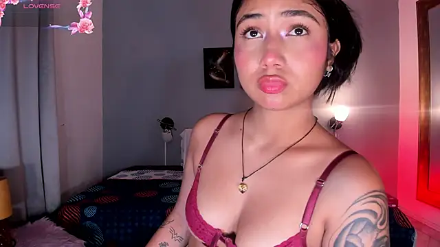 KimTaylorW online show from 05/26/26, 02:29