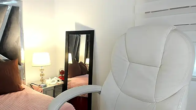 curvy samantta online show from 03/03/26, 07:53