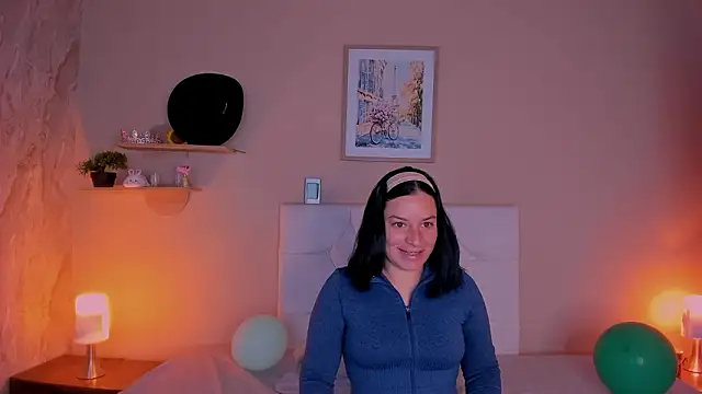 Snapshot of Dollhell chatting on 03/18/26, 11:13 Dollhell online show from 03/18/26, 11:13