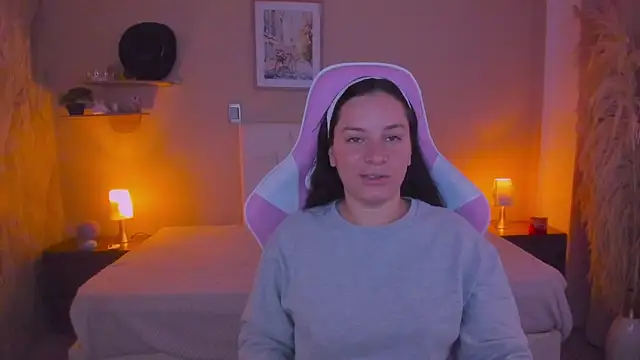 Snapshot of Dollhell chatting on 04/16/26, 11:55 Dollhell online show from 04/16/26, 11:55