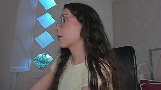 Arii wilde online show from 04/09/26, 01:49