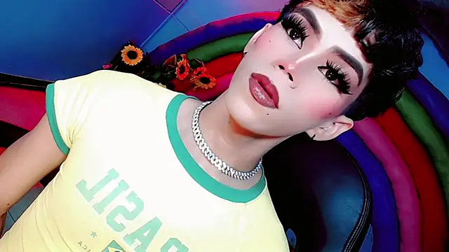 Gema Jones  online show from 07/15/26, 07:41