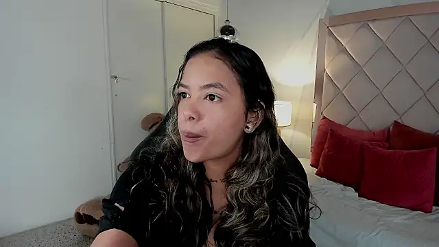 dulce lyraa1 online show from 03/07/26, 05:26