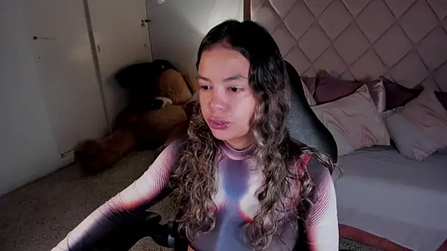dulce lyraa1 online show from 05/14/26, 04:08