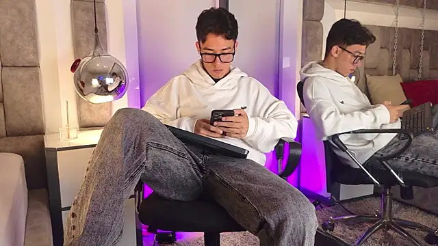 Austin Reedss online show from 05/19/26, 12:44