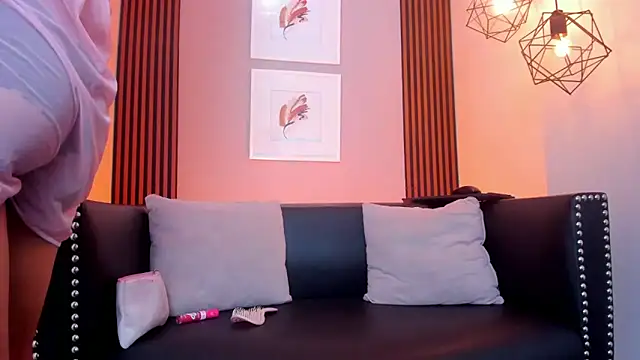 Elisasue online show from 05/08/26, 11:54