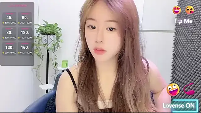 Snapshot of Baixi-01 chatting on 07/11/26, 01:14 Baixi-01 online show from 07/11/26, 01:14