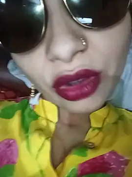 Rashmika Mandana online show from 05/18/26, 02:40