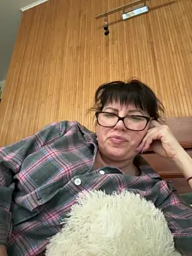 expensive lady online show from 04/08/26, 02:50