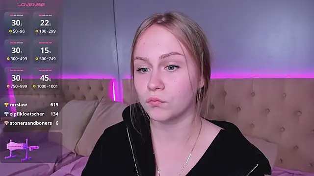 stacy moorex online show from 06/11/26, 12:43