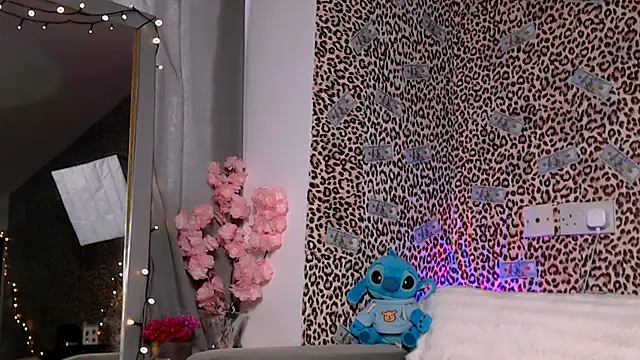 elektra star online show from 04/11/26, 04:00