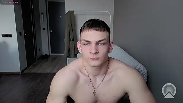 Snapshot of sweet_boyss_ chatting on 03/29/26, 02:28 sweet boyss online show from 03/29/26, 02:28