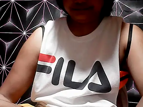 Flowerbebe online show from 05/26/26, 07:21