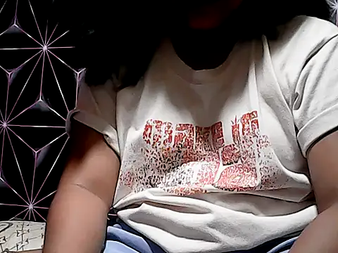 Flowerbebe online show from 06/08/26, 01:11