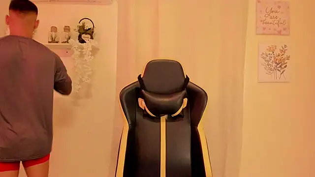 sexy andres01 online show from 03/18/26, 01:36