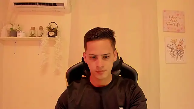 sexy andres01 online show from 04/11/26, 02:43