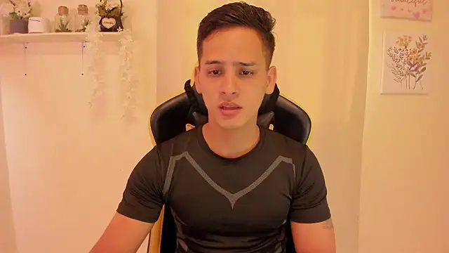 sexy andres01 online show from 04/12/26, 02:33