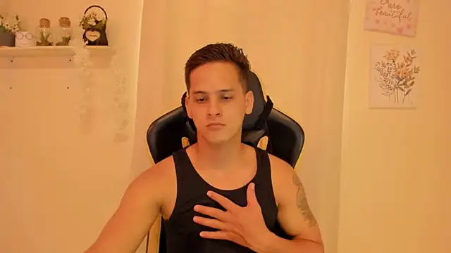 sexy andres01 online show from 05/08/26, 04:34