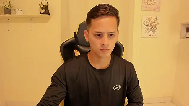 sexy andres01 online show from 06/09/26, 09:37