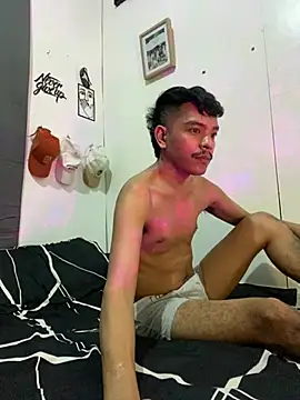 Snapshot of asian_darlingcummersxXx chatting on 07/08/26, 02:32 asian darlingcummersxXx online show from 07/08/26, 02:32