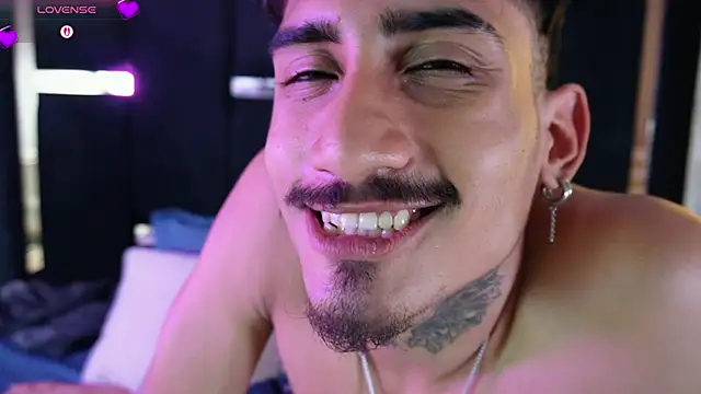 Snapshot of Dark_Eros_ chatting on 02/28/26, 07:37 Dark Eros online show from 02/28/26, 07:37