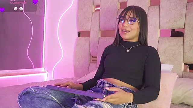 Petitte Mussa online show from 03/28/26, 04:01