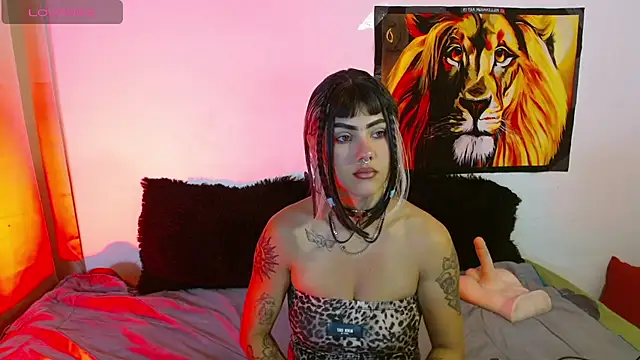 Divinejewel69 online show from 05/12/26, 02:14