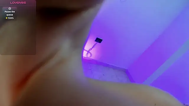 Snapshot of goldencurly_18 chatting on 03/02/26, 12:56 goldencurly 18 online show from 03/02/26, 12:56