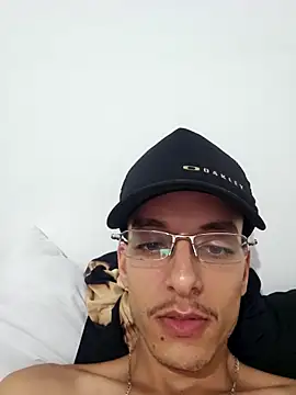 Snapshot of jhowbala chatting on 02/24/26, 08:18 jhowbala online show from 02/24/26, 08:18