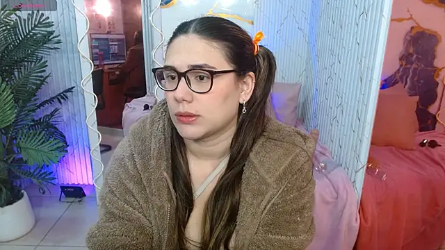 Snapshot of Isiis_tay chatting on 04/12/26, 11:37 Isiis tay online show from 04/12/26, 11:37