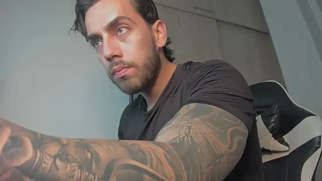 Axel  Blaze online show from 06/05/26, 01:39