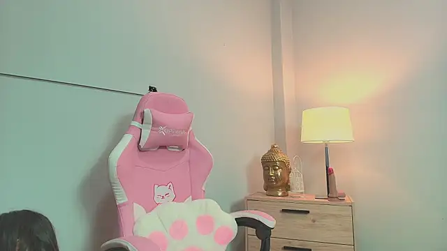 Snapshot of gabyevans4 chatting on 03/23/26, 01:26 gabyevans4 online show from 03/23/26, 01:26