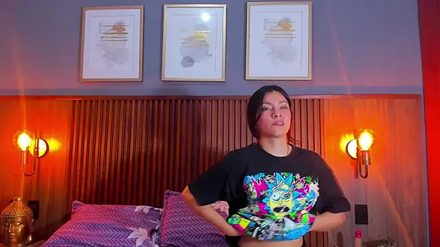 Snapshot of gabyevans4 chatting on 03/24/26, 12:10 gabyevans4 online show from 03/24/26, 12:10