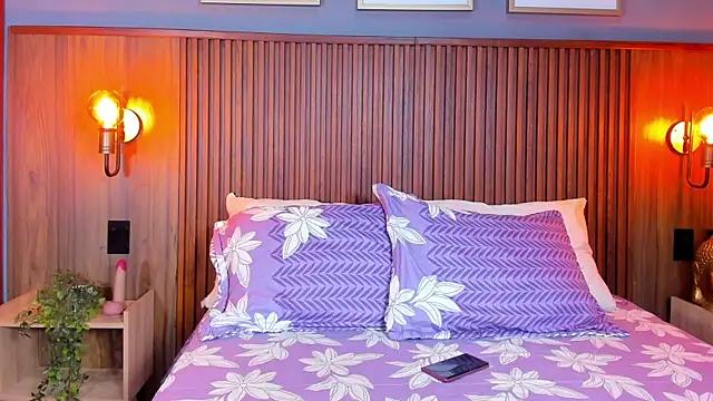 Snapshot of gabyevans4 chatting on 03/27/26, 12:16 gabyevans4 online show from 03/27/26, 12:16