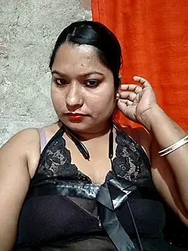 Hot-Puja0134 online show from 02/26/26, 04:28