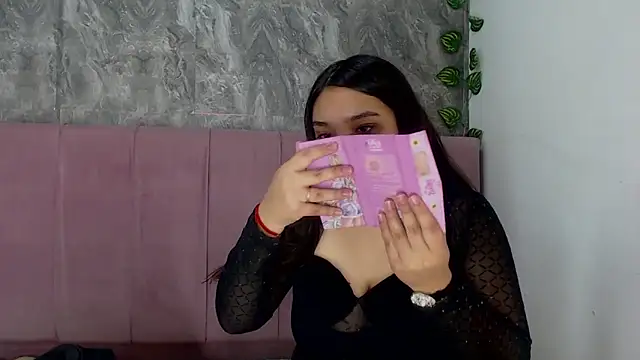 anyela donecm online show from 05/15/26, 07:32