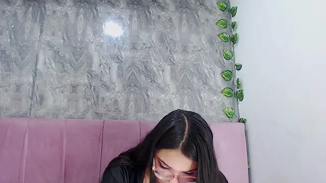 anyela donecm online show from 05/20/26, 07:31