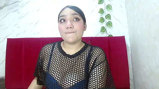 Snapshot of anyela_donecm chatting on 06/18/26, 03:27 anyela donecm online show from 06/18/26, 03:27