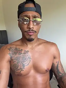 Snapshot of bruno_west chatting on 02/26/26, 08:30 bruno west online show from 02/26/26, 08:30